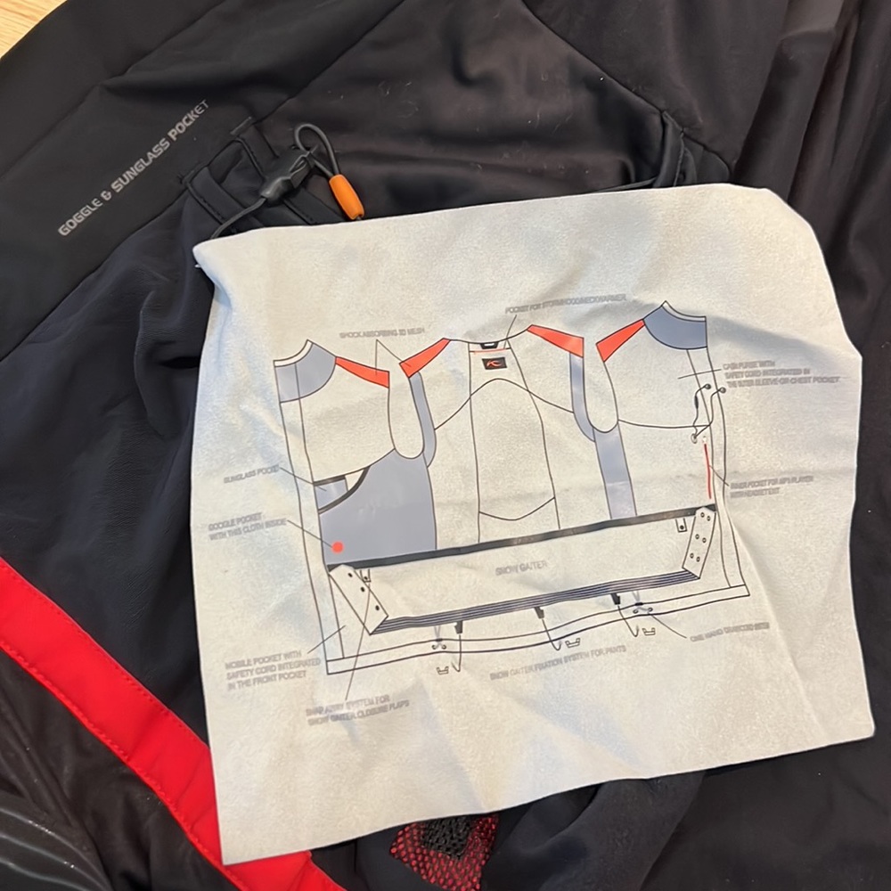 KJUS men’s formula ski jacket - Picture 5 of 12